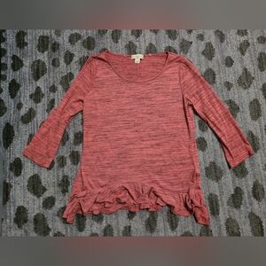 Live and Let Live Red 3/4 Sleeve Ruffle Hem Top sz MP